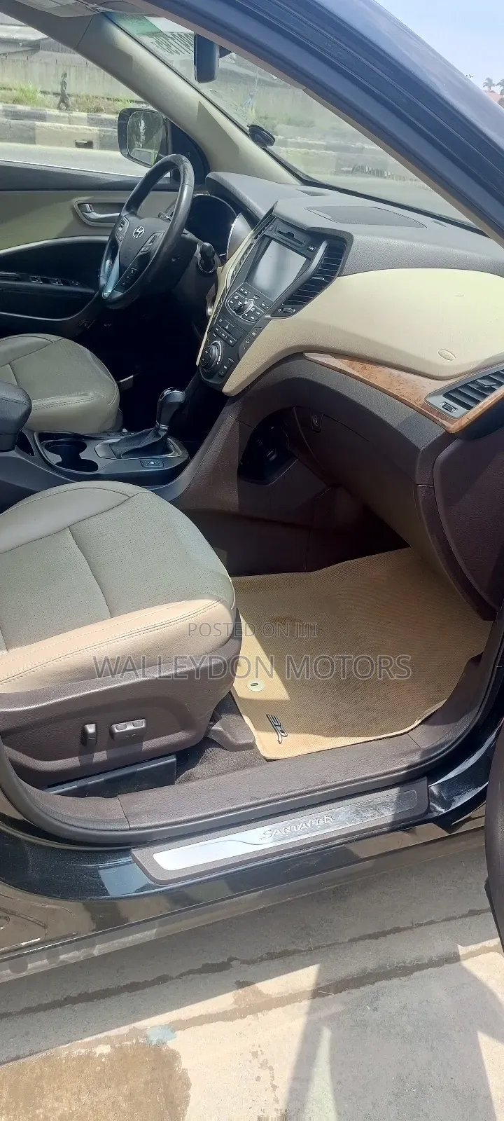 Hyundai Santa Fe SE AWD 2016 Black