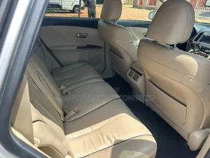 Toyota Venza 2012 Silver
