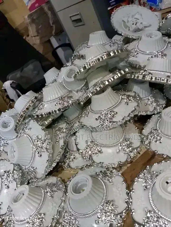European Style Pin and Screw Plastic Lamp Holder Decorative Led