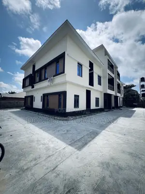 3bdrm Apartment in Lekki Expressway for rent