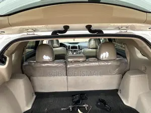 Toyota Venza 2010 White