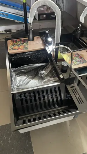 Smart Sink With Plate Rack