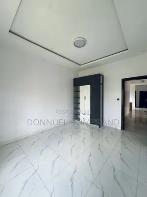 2bdrm Apartment in Lekki Expressway for rent