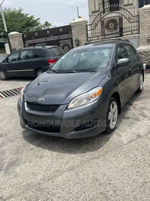 Toyota Matrix S Hatchback AWD (2.4L 4cyl 4A) 2011 Gray