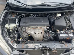 Toyota Matrix S Hatchback AWD (2.4L 4cyl 4A) 2011 Gray