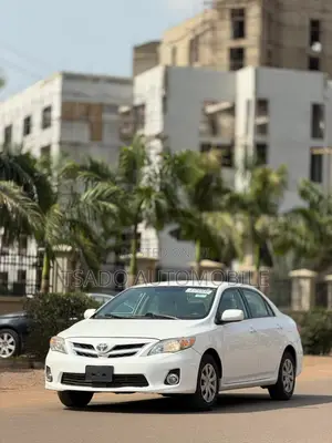 Toyota Corolla 2013 White