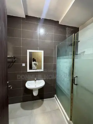 5bdrm Duplex in Ikate for rent