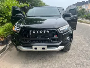 Toyota Hilux 2023 Black