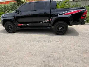 Toyota Hilux 2023 Black