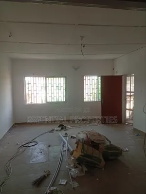 3bdrm Block of Flats in Allen Avenue Estate for rent