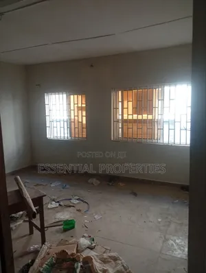 3bdrm Block of Flats in Allen Avenue Estate for rent