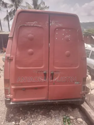 Ford Transit 2005 Red
