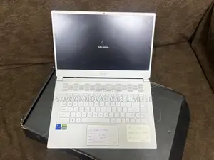 Laptop MSI 32GB Intel Core i7 SSD 1T