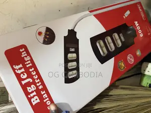 600 Watts Solar Street Light