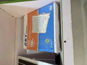 100 Watts 4kt Solar Light
