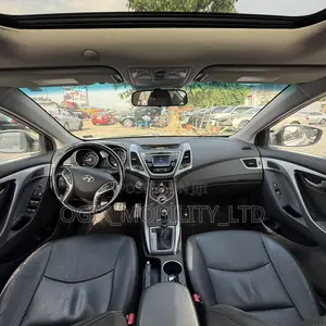 Hyundai Elantra 2015 Silver