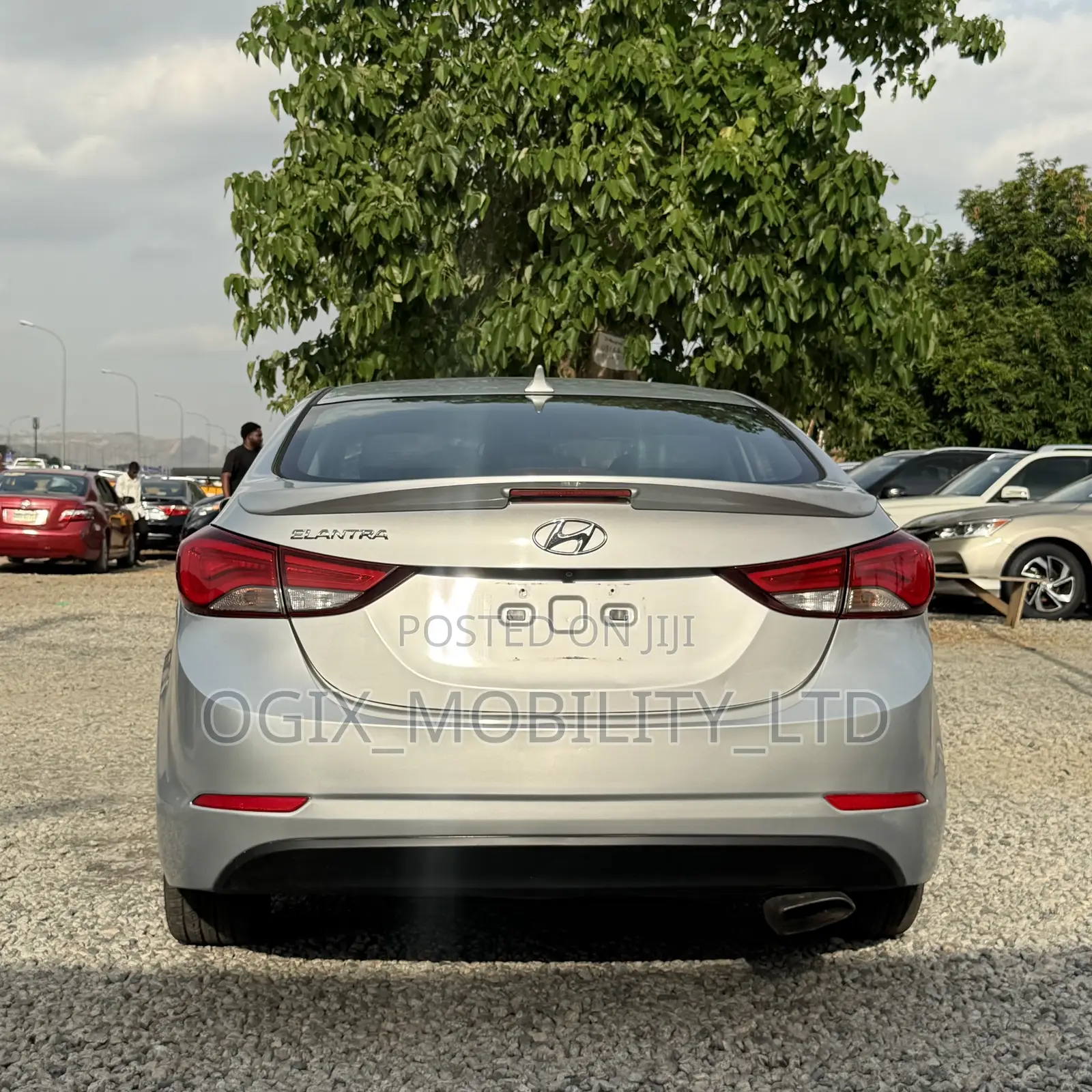 Hyundai Elantra 2015 Silver