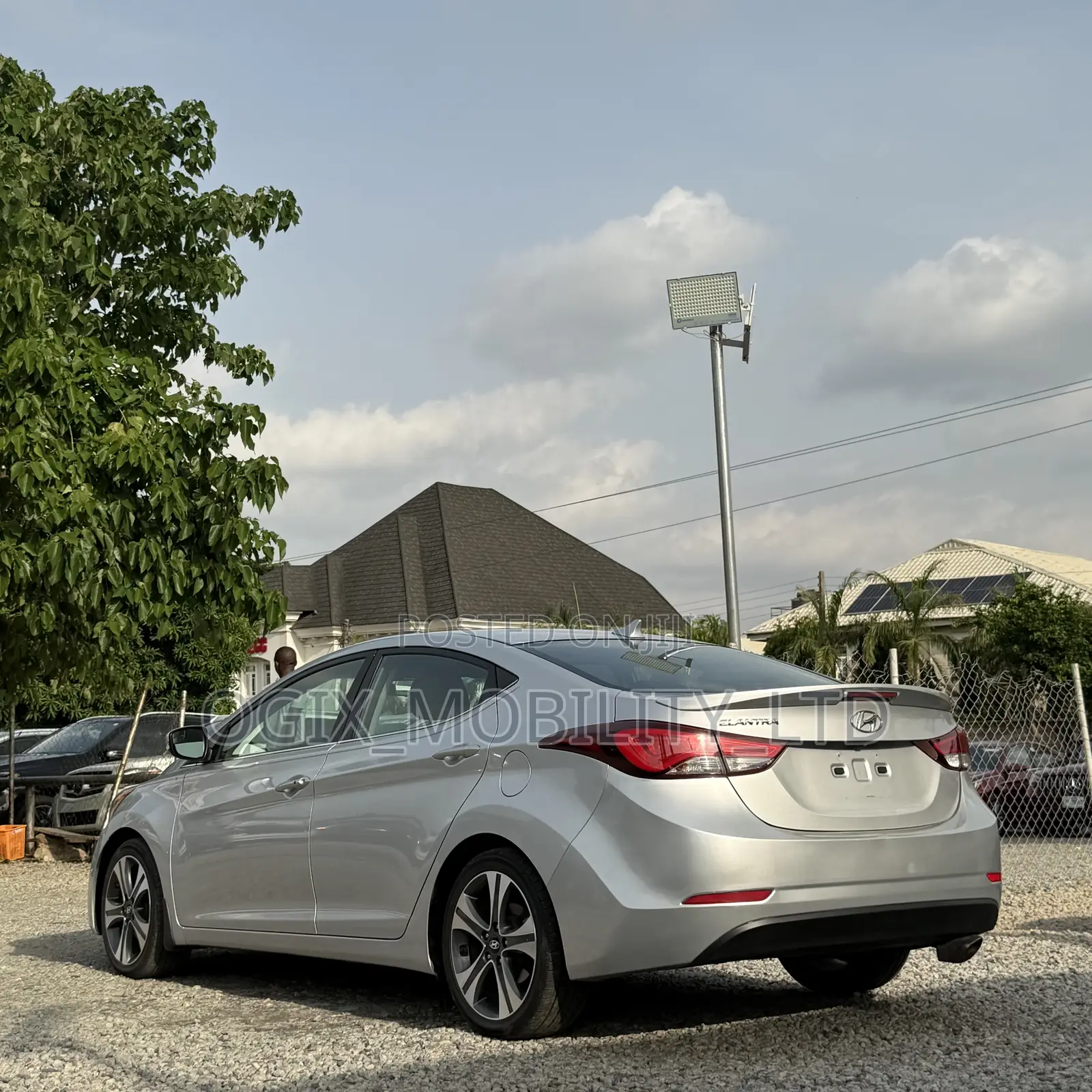 Hyundai Elantra 2015 Silver