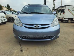 Toyota Sienna LE 2008 Blue