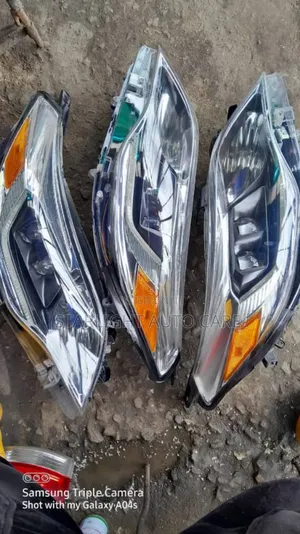 Headlights Toyota Avalon 2014 Charger Type Tokunbo Set Available