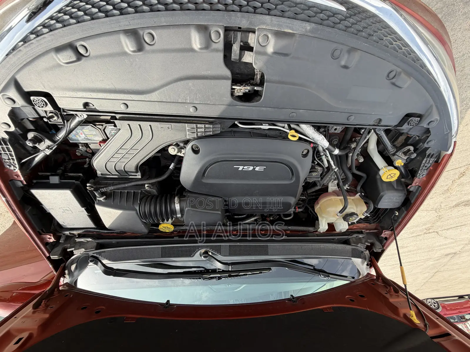 Chrysler Pacifica 2018 Orange