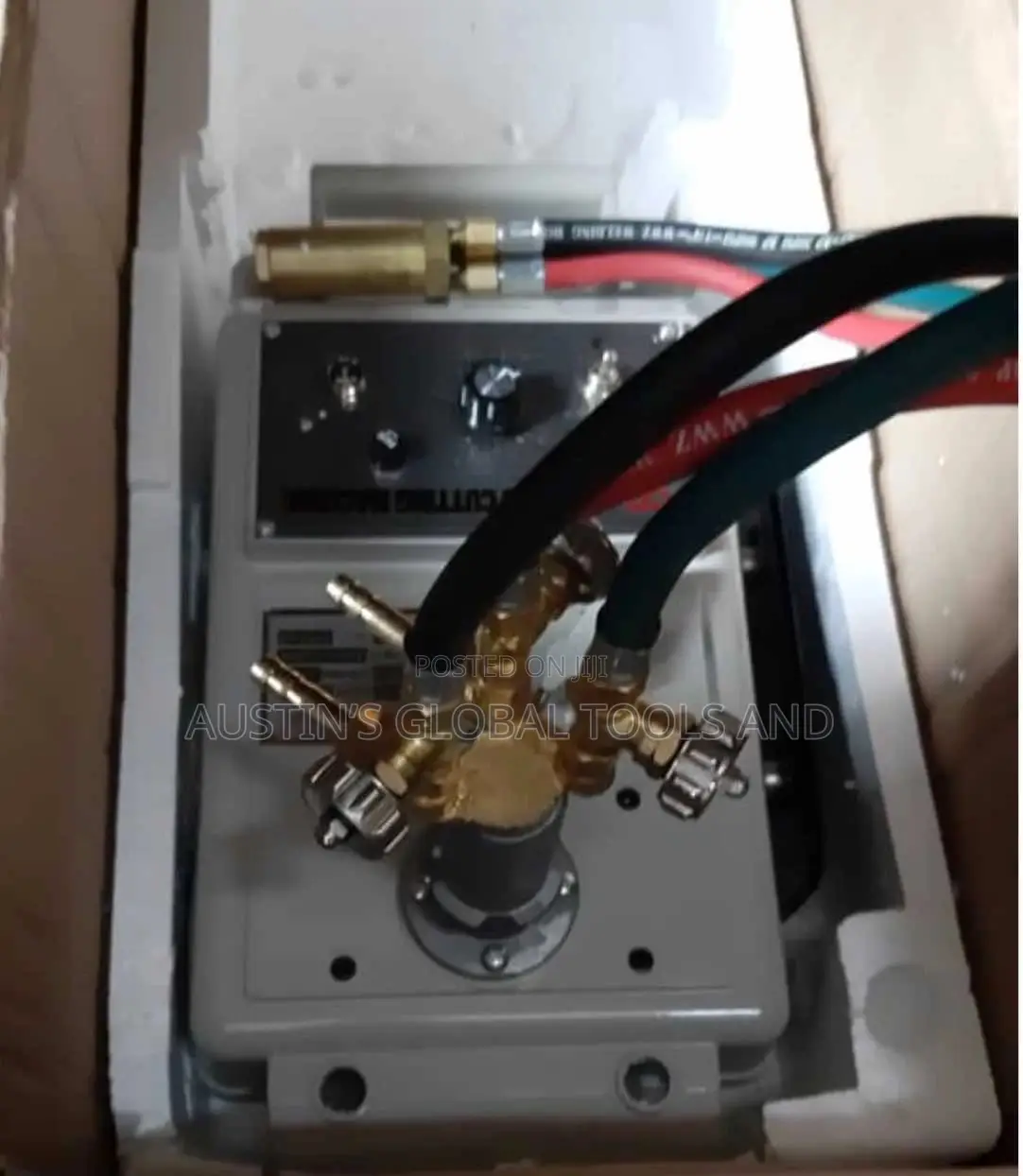 Automatic Gas Cutting Machine.