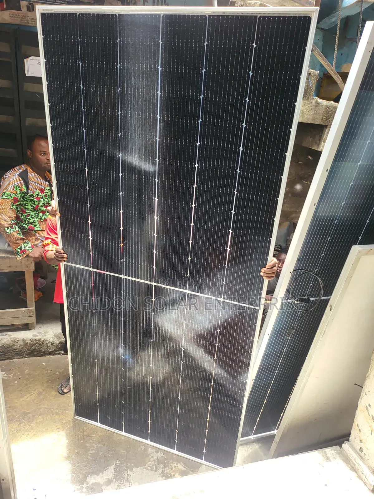650w Jinko Bificial Solar Panel Halfcut