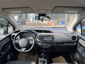 Toyota Yaris 2019 Silver