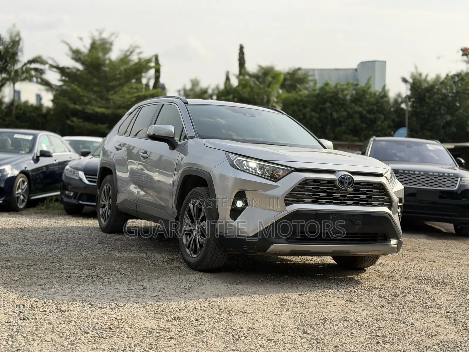 Toyota RAV4 2021 Silver