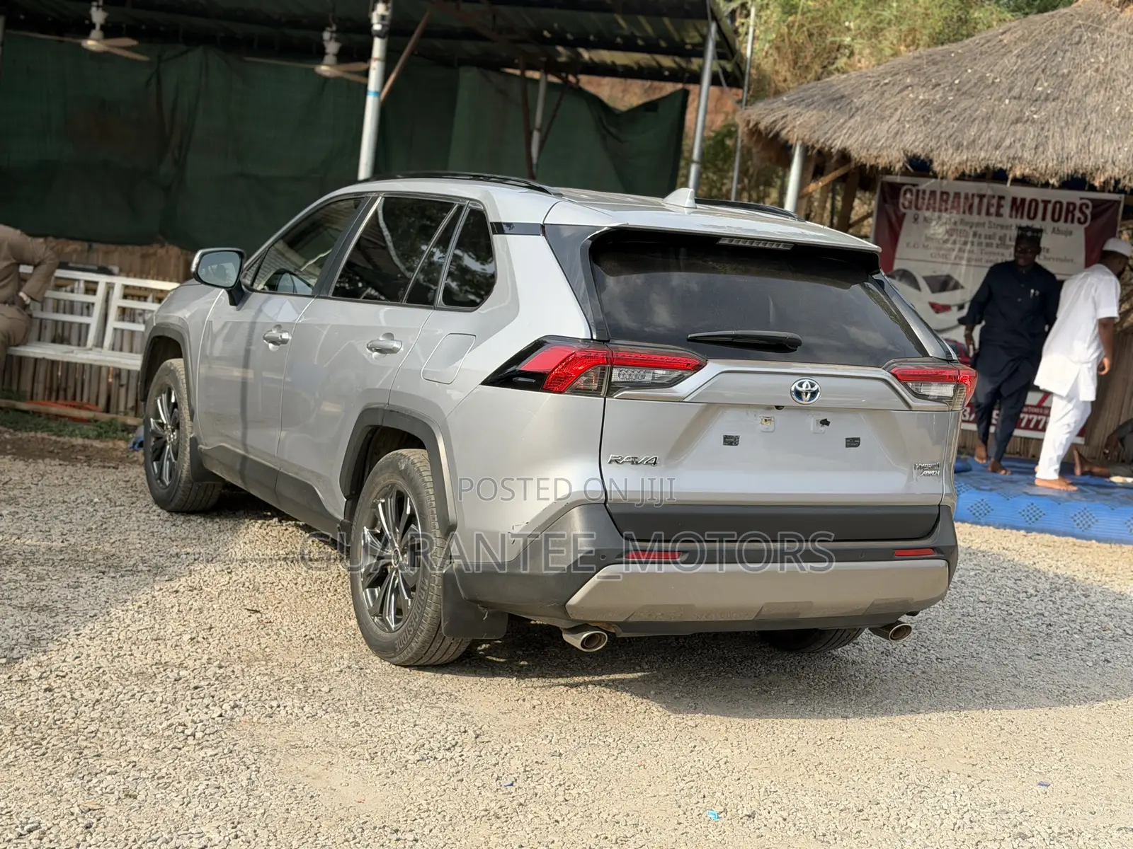 Toyota RAV4 2021 Silver