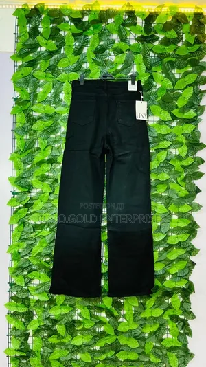 High-Waisted Black Wide-Leg Jeans