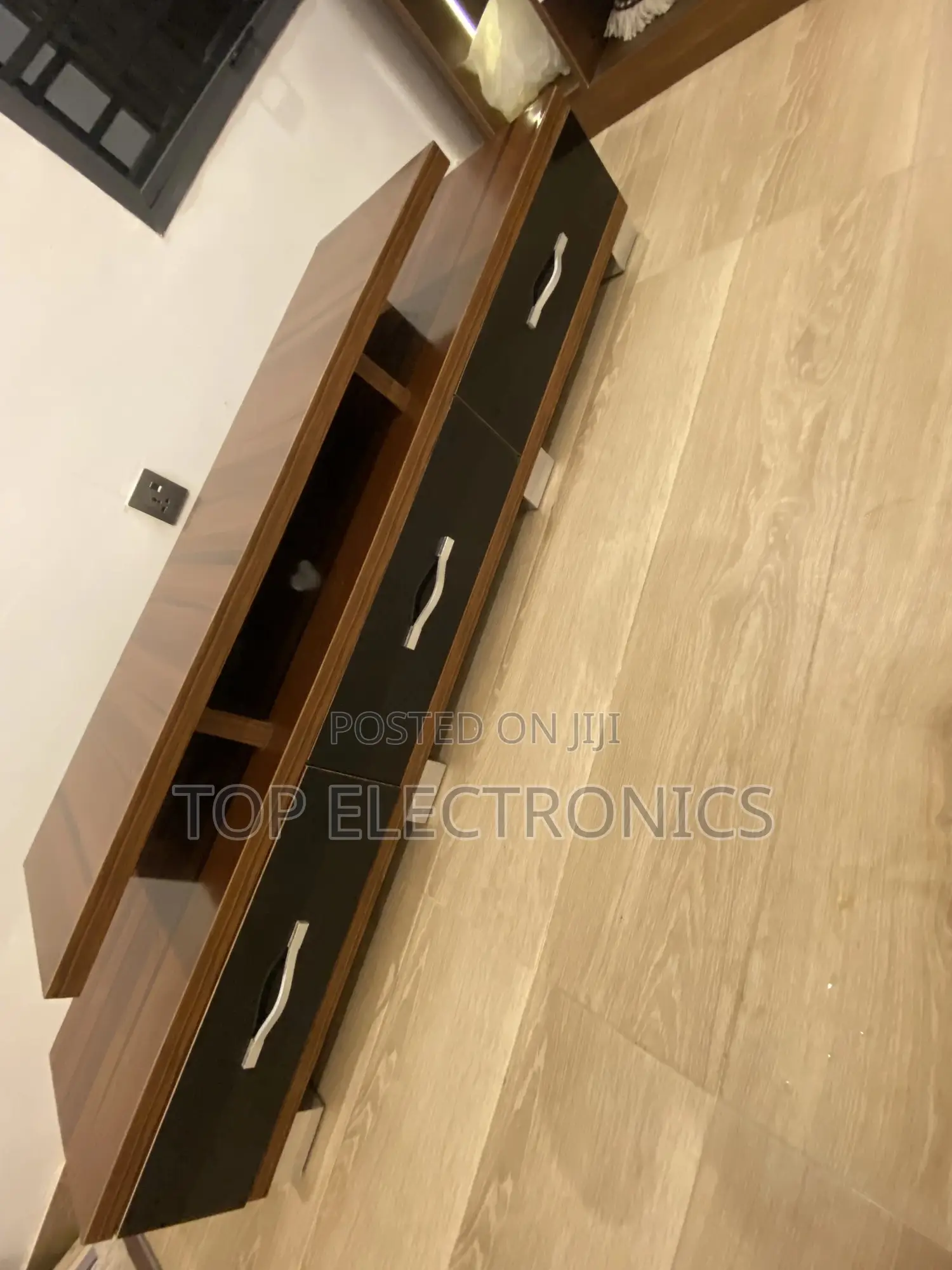 Tv Console