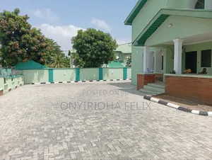5bdrm Duplex in Gwarinpa 4Th Avenue, Life Camp for rent