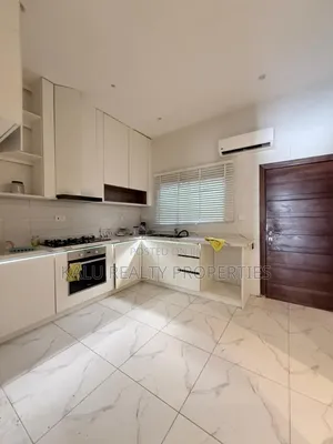 4bdrm Duplex in Ikate for rent