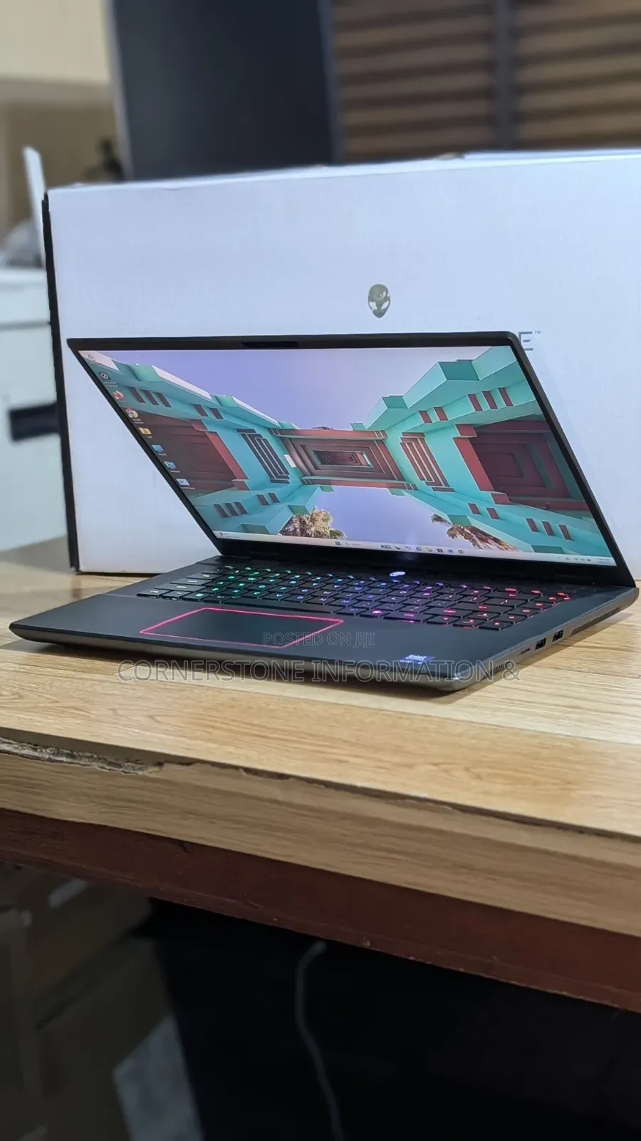 Laptop Alienware M16 R2 32GB Intel Core Ultra 9 SSD 1T