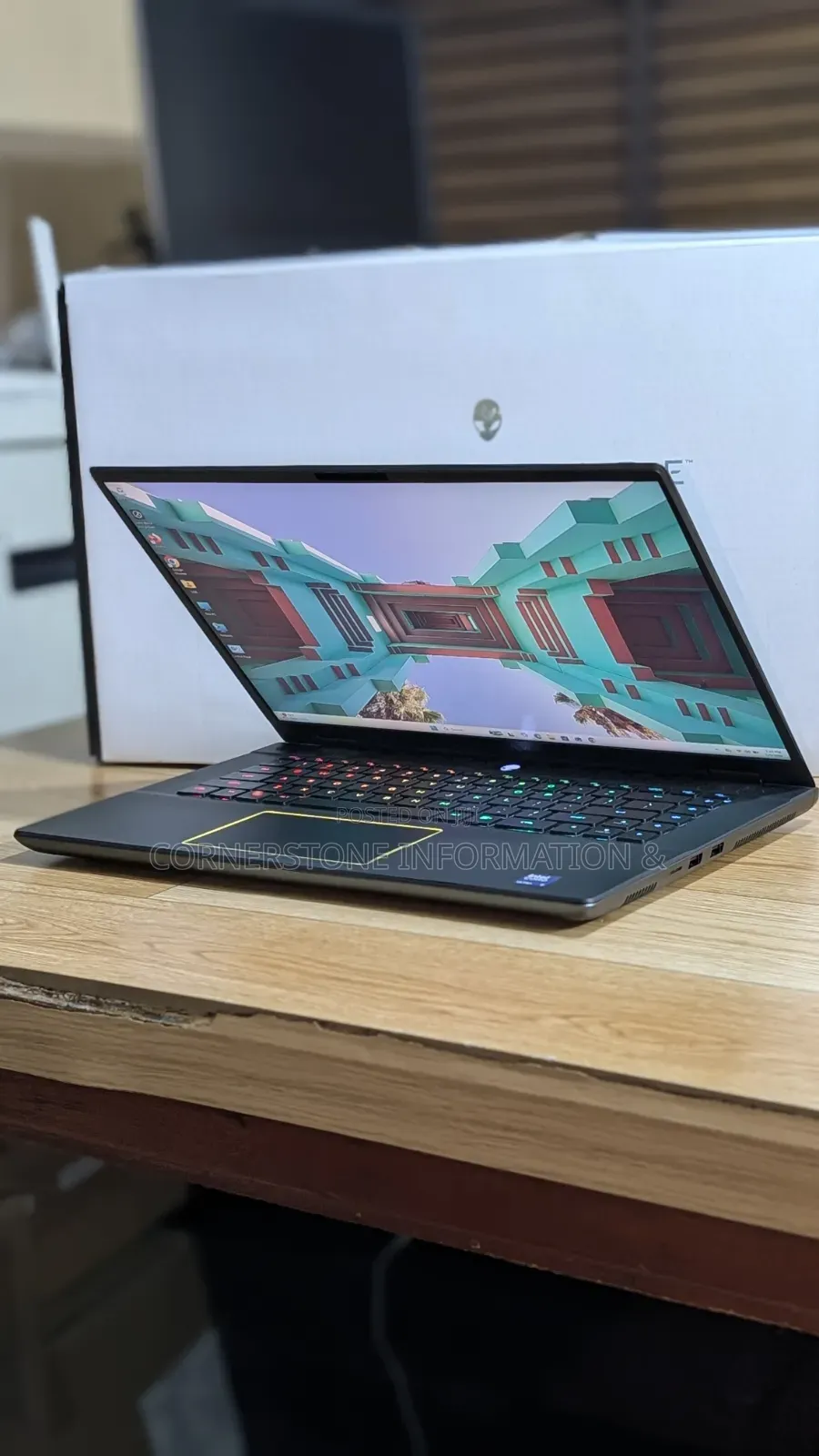 Laptop Alienware M16 R2 32GB Intel Core Ultra 9 SSD 1T