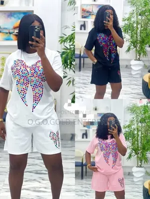 Luxury Up and Down Short-Sleeved