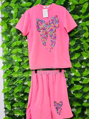 Luxury Up and Down Short-Sleeved