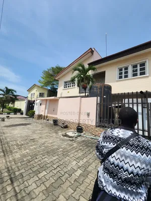 4bdrm Duplex in Lekki Phase 1 for rent