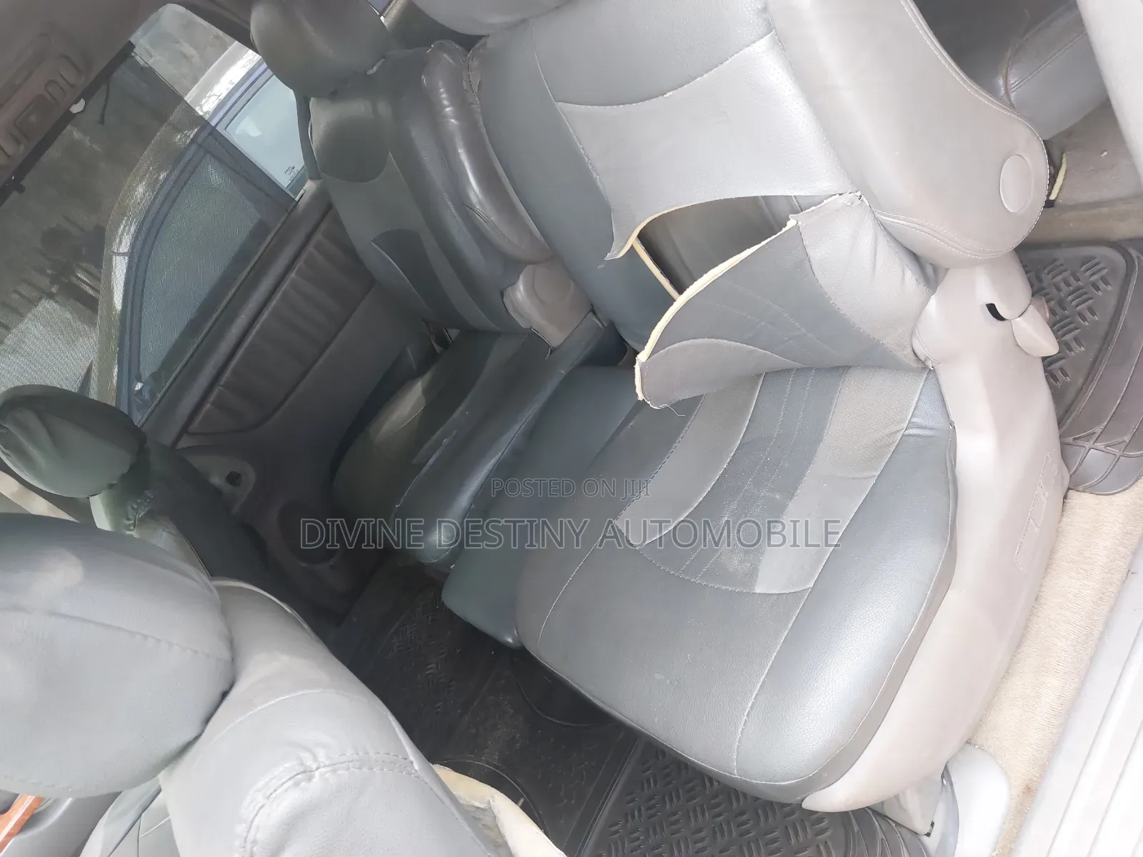 Toyota Sienna LE FWD 2006 Gold