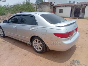 Honda Accord Automatic 2005 Silver