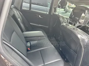 Mercedes-Benz GLK-Class Base GLK 350 4dr 4x2 (3.5L 6cyl 7A) 2015 Brown