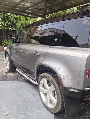 Land Rover Defender 2022 Gray