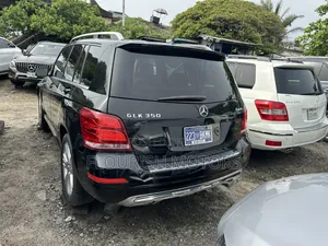 Mercedes-Benz GLK-Class Base GLK 350 4dr AWD 4MATIC (3.5L 6cyl 7A) 2015