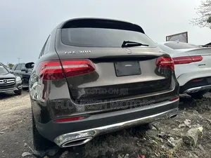 Mercedes-Benz GLC-Class 2017 Brown