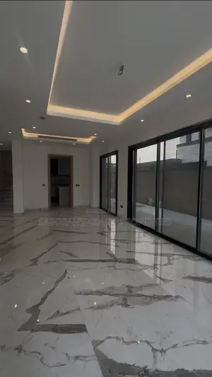 Furnished 5bdrm Duplex in Banana Island for sale