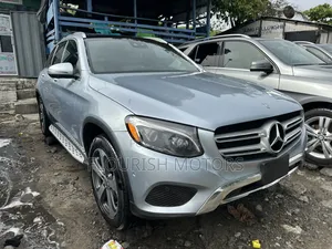 Mercedes-Benz GLC-Class 2017 Blue