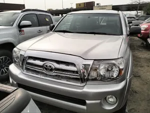 Toyota Tacoma 2005 Silver