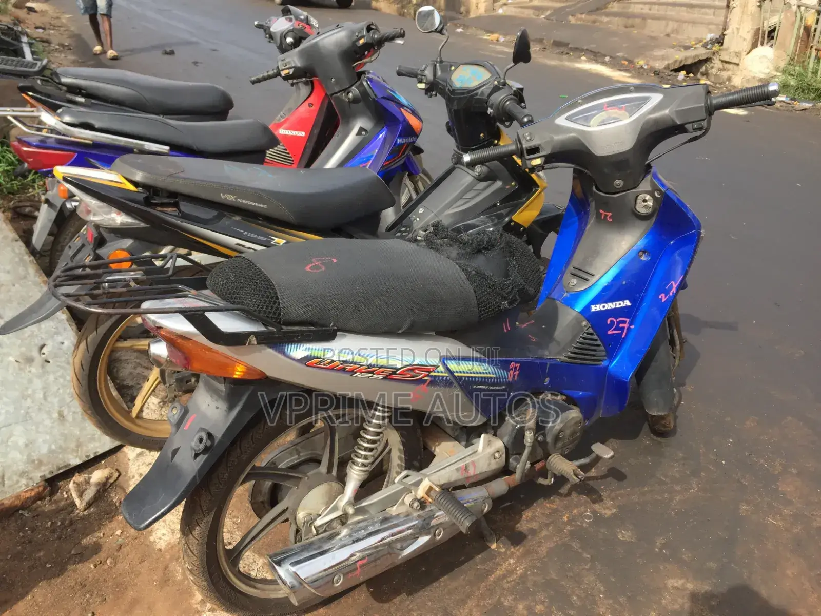 Honda Super Hawk 2015 Red