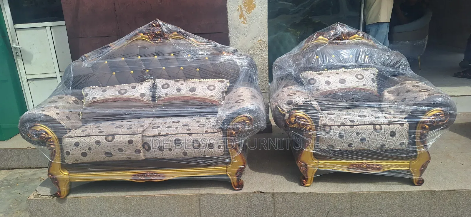 Royal Exotic Sofa